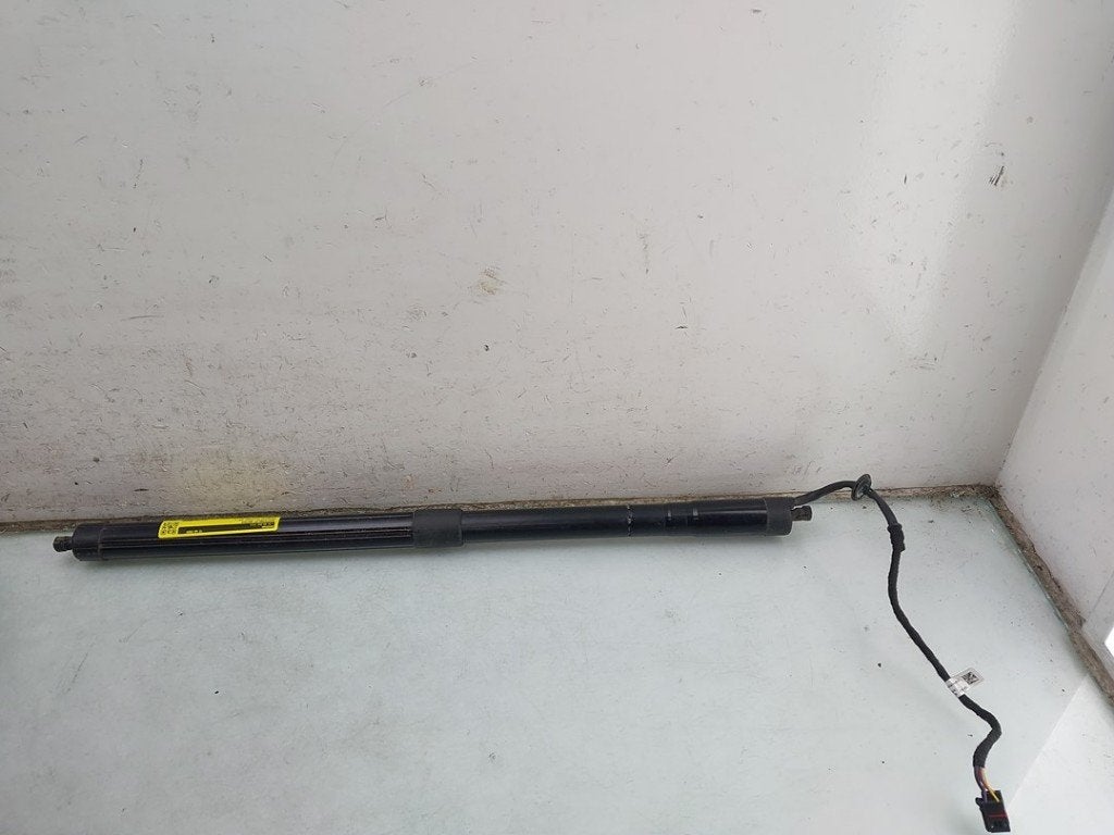 MOTEUR DE HAYON Porsche Cayenne II (92A) (01-2010/12-2018), Brose SE, Porsche, Haillon arrière, Info@brose.com