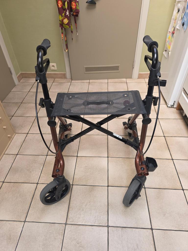 Trust rollator Taïma M, Ophalen
