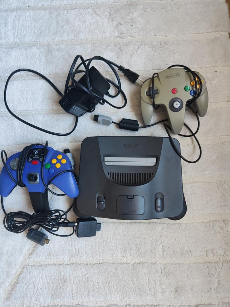 1 console nintendo n64 fonctionnelle