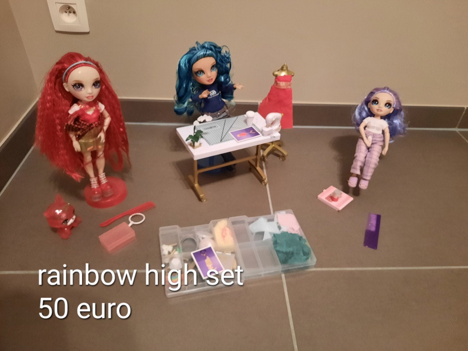 rainbow high, Enlèvement
