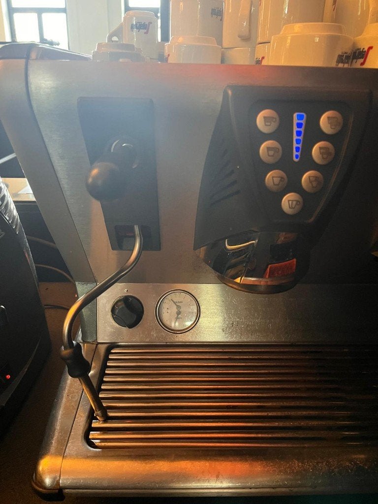 Machine à expresso La San Marco 100E Sprint 2 Group, Café moulu, Machine à espresso, Enlèvement, Utilisé