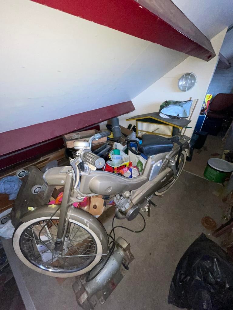 Kaptein mobylette, Fietsen en Brommers, Ophalen, Zo goed als nieuw, Carburateur