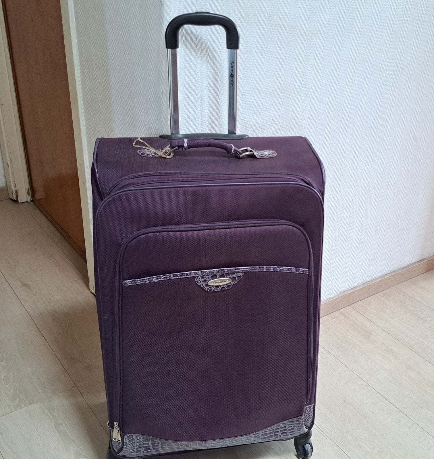 Samsonite grote trolleykoffer met 4 wielen van zeer goede kw, Handtassen en Accessoires, Koffers, Ophalen, Gebruikt