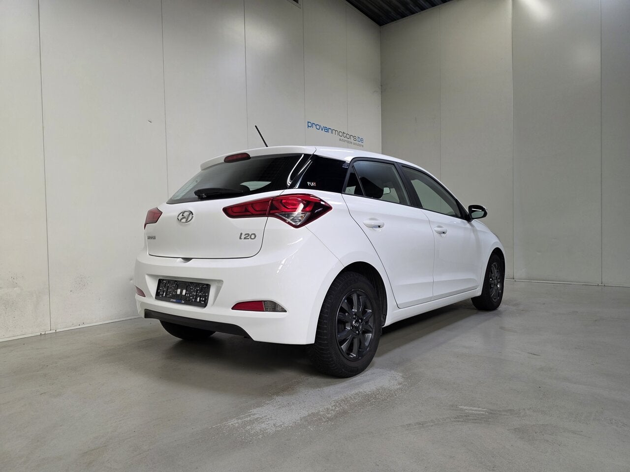 Hyundai i20 1.2 Benzine - Bluetooth - Airco - Topstaat!, Autos, 0 kg, Achat, Euro 6, Ordinateur de bord