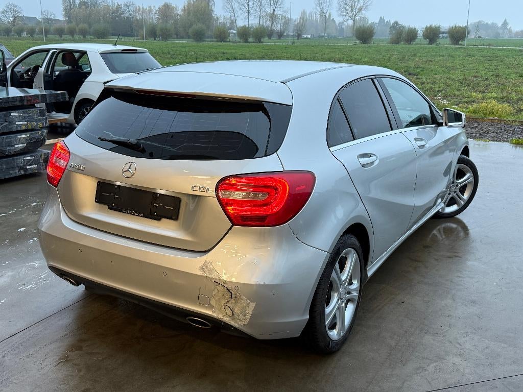 Mercedes A180, 1.5 cdi, 2015, €6b, navigatie, Xenon, Auto's, Voorwielaandrijving, Stof, 4 cilinders, Bedrijf