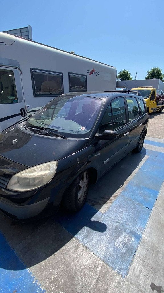 Renault Scénic Benzine bj2004 eur4 automaat (automatique), Autos, https://public.car-pass.be/vhr/8f35ffe8-4d63-4beb-8457-6f36d0b267e9