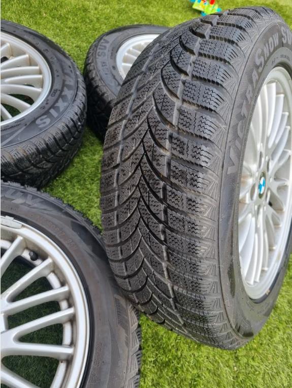 4 BMW banden zeer goede staat, Ophalen, 17 inch, Winterbanden, Band(en)