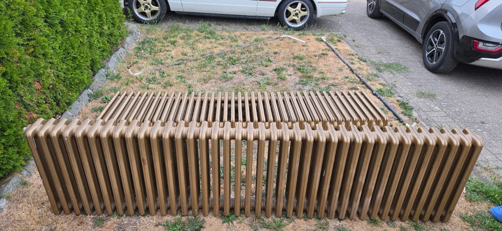 gietijzeren radiatoren + bijhorende pootjes, Doe-het-zelf en Bouw, Verwarming en Radiatoren, Ophalen, 30 tot 80 cm, Gebruikt, Radiator
