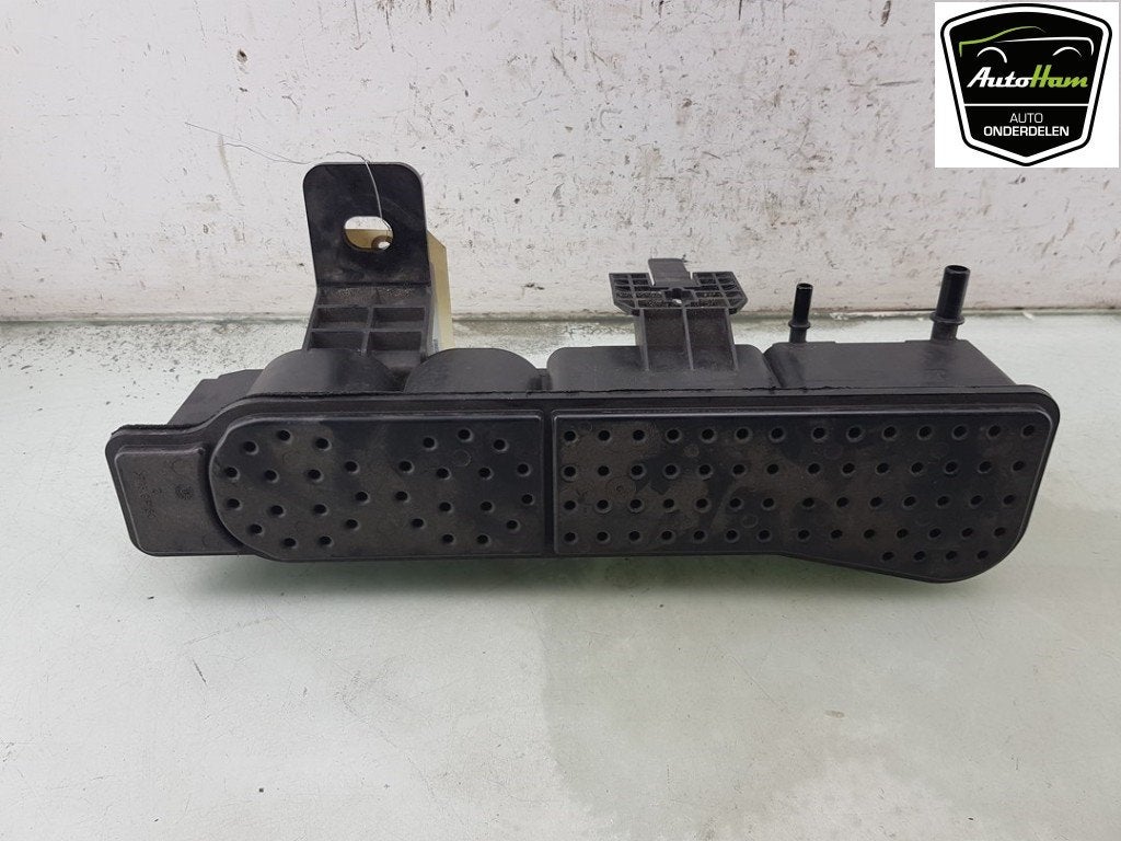 FILTRE A CHARBON Peugeot 2008 (UD / UK / UR / US / UX), Utilisé, Peugeot
