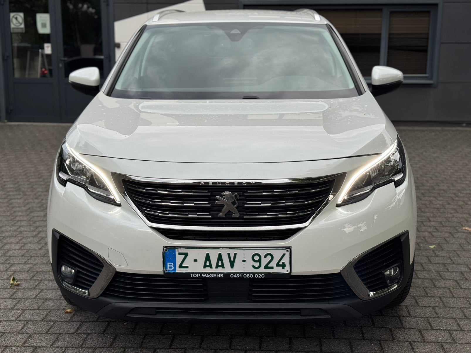 PEUGEOT 5008/AUTOMATIQUE ! /APPROUVÉ VVK !, https://public.car-pass.be/vhr/efb4584a-4fbe-4871-b2b9-6607fe5c7d80, Achat, Euro 6