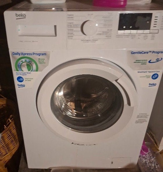 Machine à laver BEKO 6 kg, 1200 tr/min, A+++, 1200 à 1600 tours, 4 à 6 kg, Chargeur frontal, Enlèvement