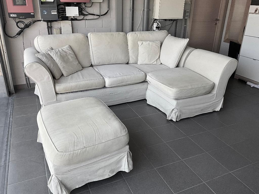 GRATIS STOFFEN HOEKZETEL MET POEF & BIJNA NIEUWE  SALONTAFEL, Ophalen, 250 tot 300 cm, Gebruikt, Cottage / tijdloos