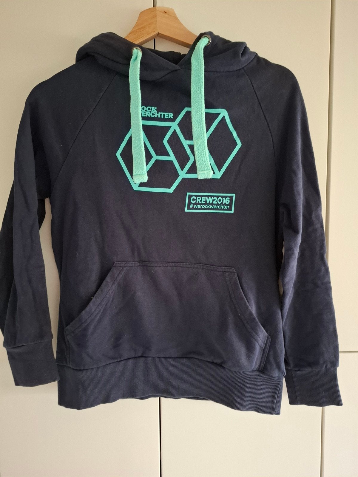 Joli pull Rock Werchter taille S, Taille 36 (S), Comme neuf, Enlèvement, Bleu