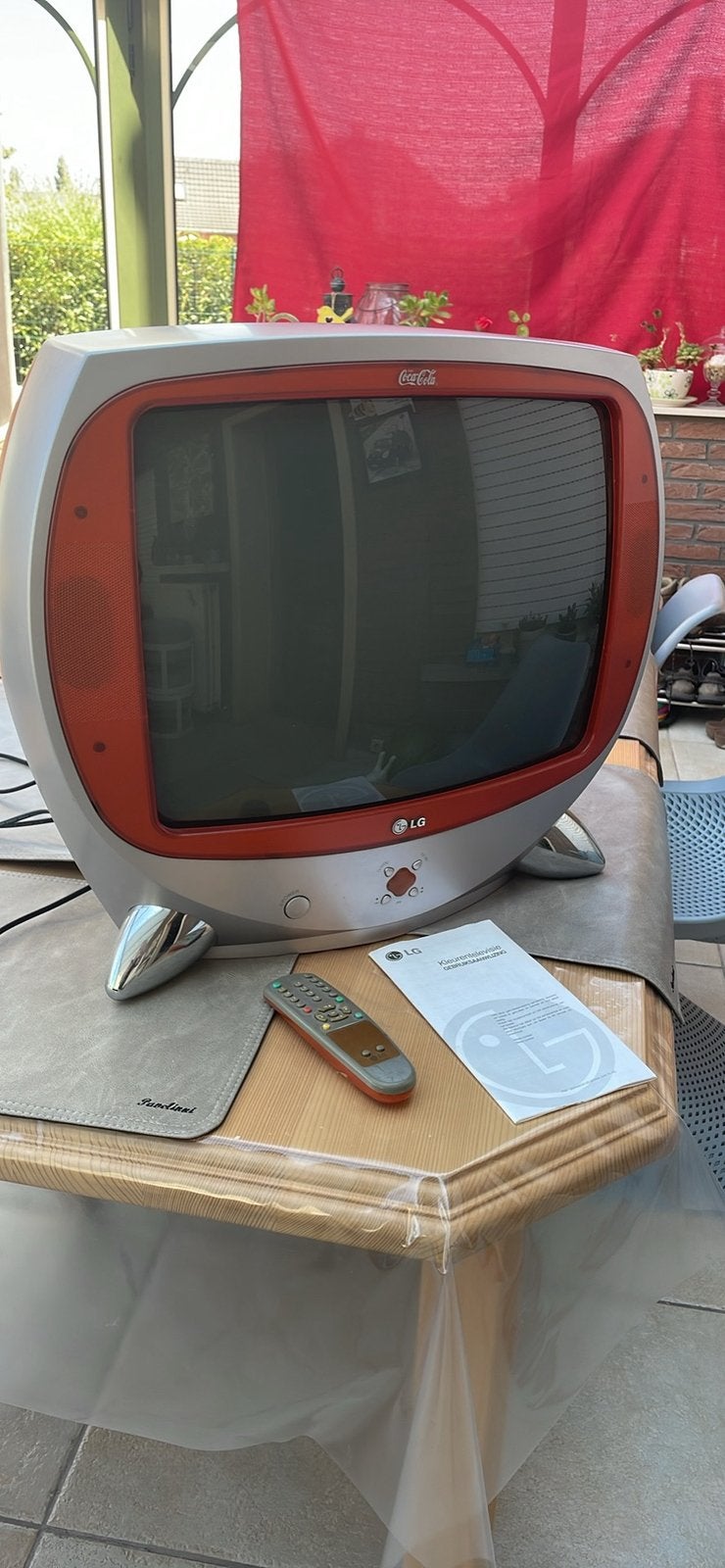 LG kleurentelevisie Coca Cola, Enlèvement