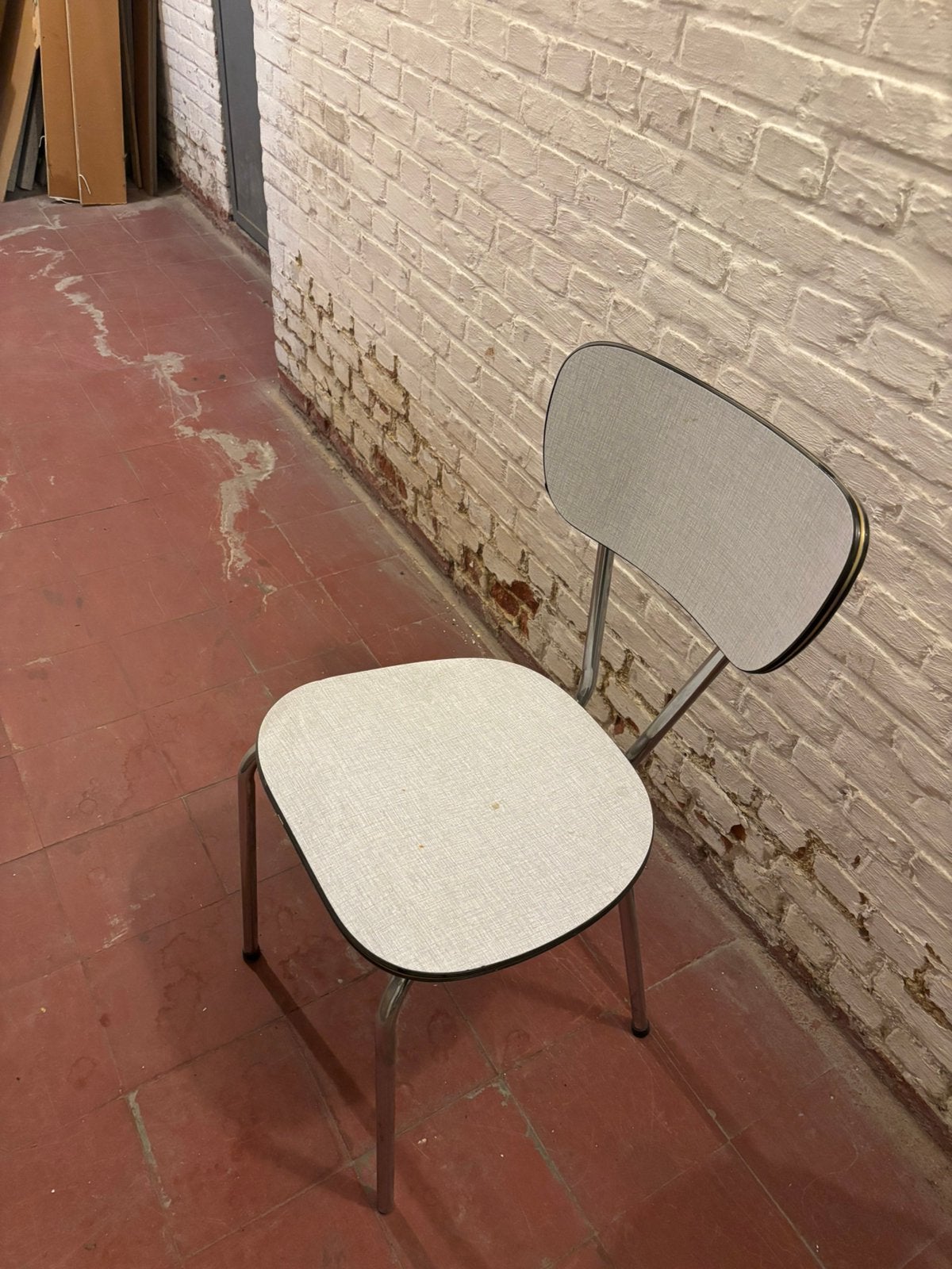 Gratis stoel formica, Huis en Inrichting, Stoelen, Ophalen, Zo goed als nieuw