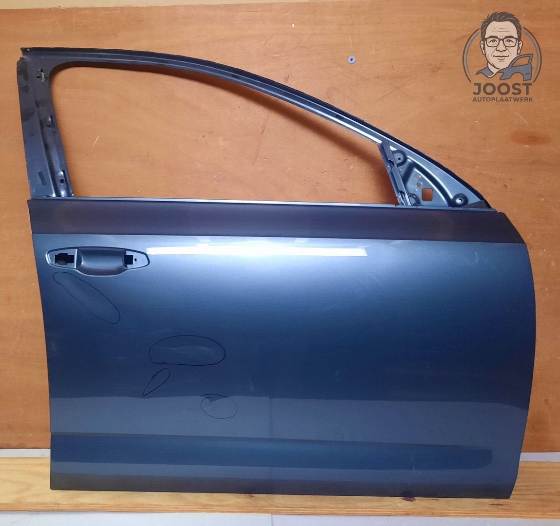 Portier deur rechtsvoor Skoda Octavia III v.a 2013 5E0831312, Gebruikt, Deur, Herkomst onderdeel bekend, Ophalen of Verzenden