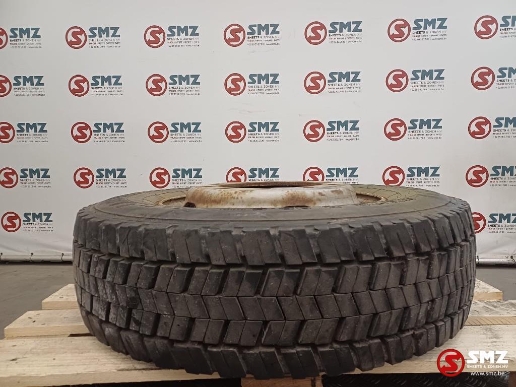 Occ pneu camion Uniroyal 275/70R22.5 148/145L, Utilisé, Autres marques, Autres pièces automobiles