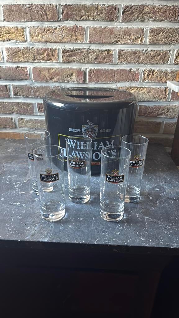 Koelbox william lawson met 5 glazen, Verzamelen, Glas en Drinkglazen, Ophalen, Zo goed als nieuw