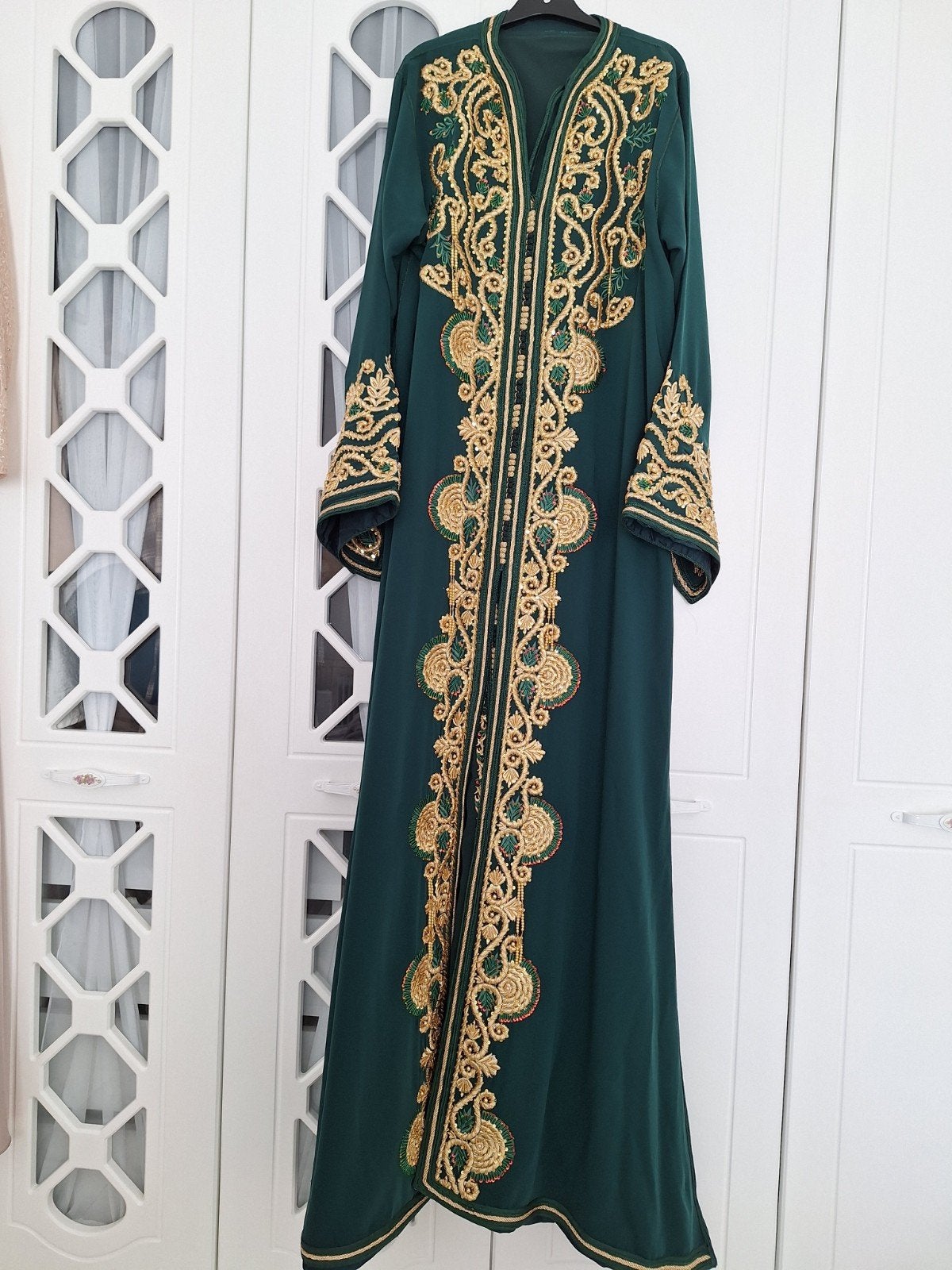 takchita verte et dorée, Ophalen