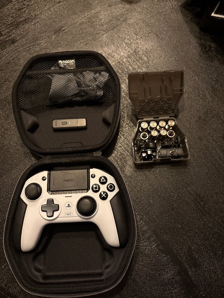 Nacon evolution 5 Pro controller, Games en Spelcomputers, Ophalen, Zo goed als nieuw, Overige typen, Overige merken