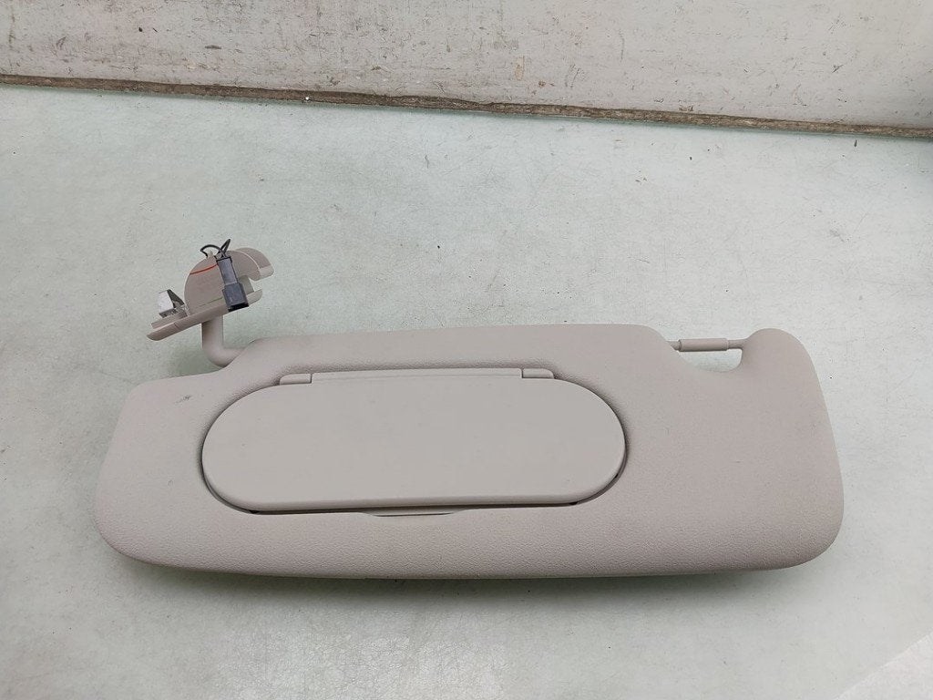 ZONNEKLEP Mini Mini (F56) (01-2013/10-2017) (|51167366949|), Gebruikt, Mini, Petuelring 130
80809  München, DE, Minikundenbetreuung@mini.de