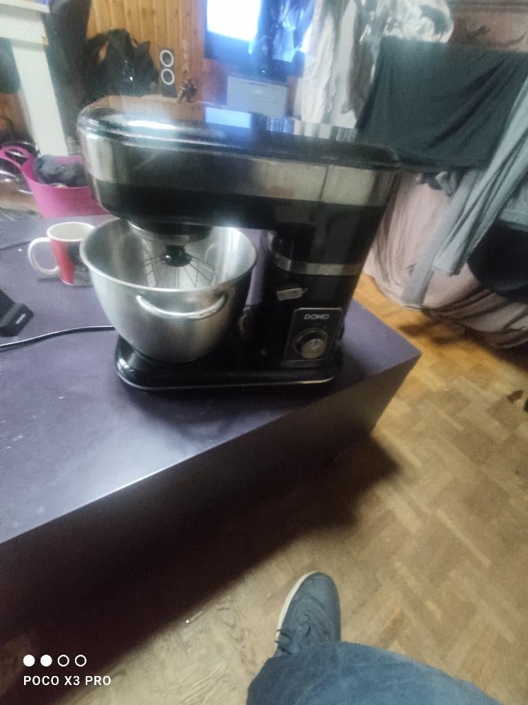 Robot de marque domo, 2 à 3 litres, Enlèvement, Comme neuf, 3 vitesses ou plus