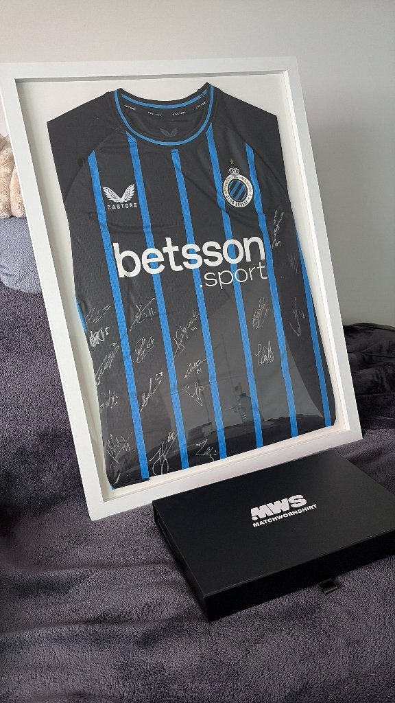Gesigneerd squad shirt van Club Brugge 2026, Ophalen