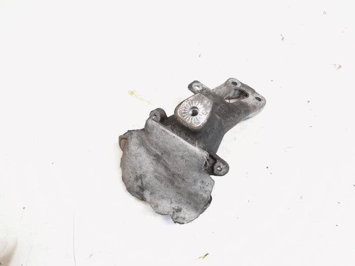 Support moteur d'un Audi A4, -, 3 mois de garantie, Audi, Utilisé