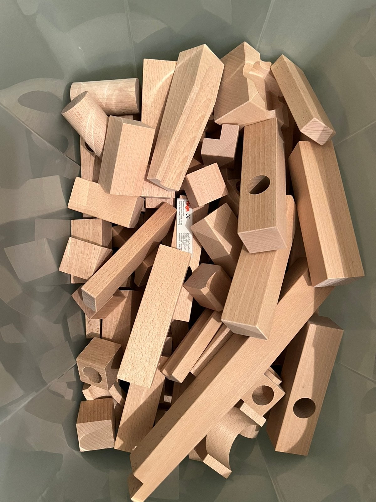 Houten knikkerbaan, Enlèvement, Comme neuf