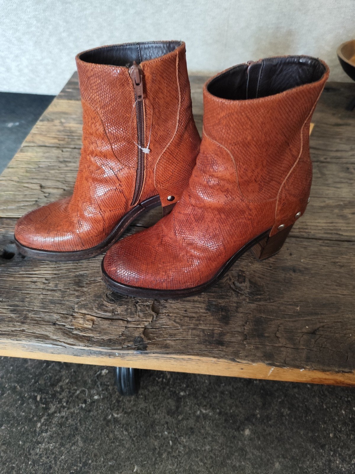 ENKELLAARSJES LEDER  mt 38 PANTANETTI, Kleding | Dames, Ophalen