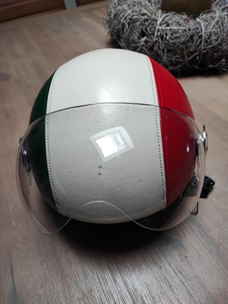 Helm, Ophalen