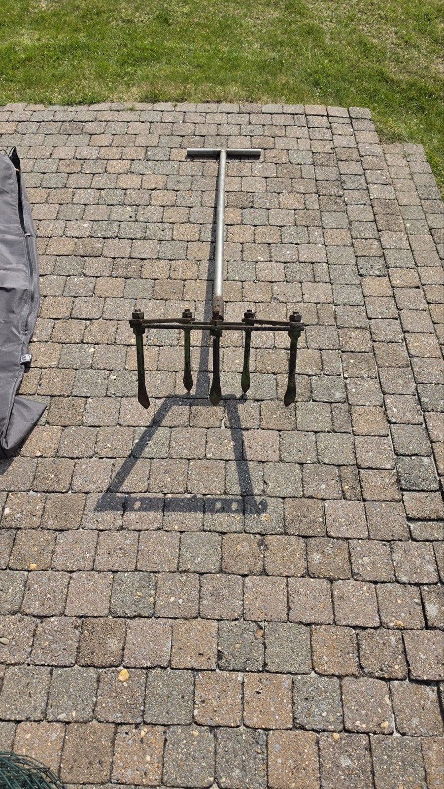 Outil de jardin, Enlèvement