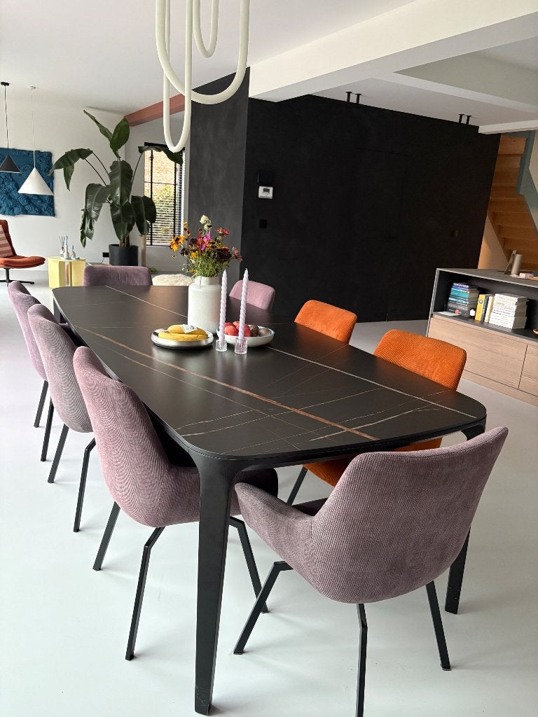 Eettafel Juntoo, Huis en Inrichting, Tafels | Eettafels, Ophalen, 100 tot 150 cm, 200 cm of meer, Zo goed als nieuw