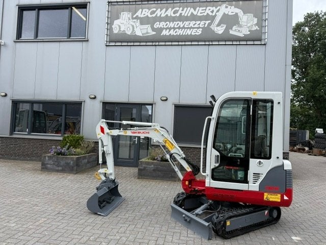 Takeuchi TB016 1.7T Minigraver Minikraan Kubota CAT, Ophalen, Graafmachine