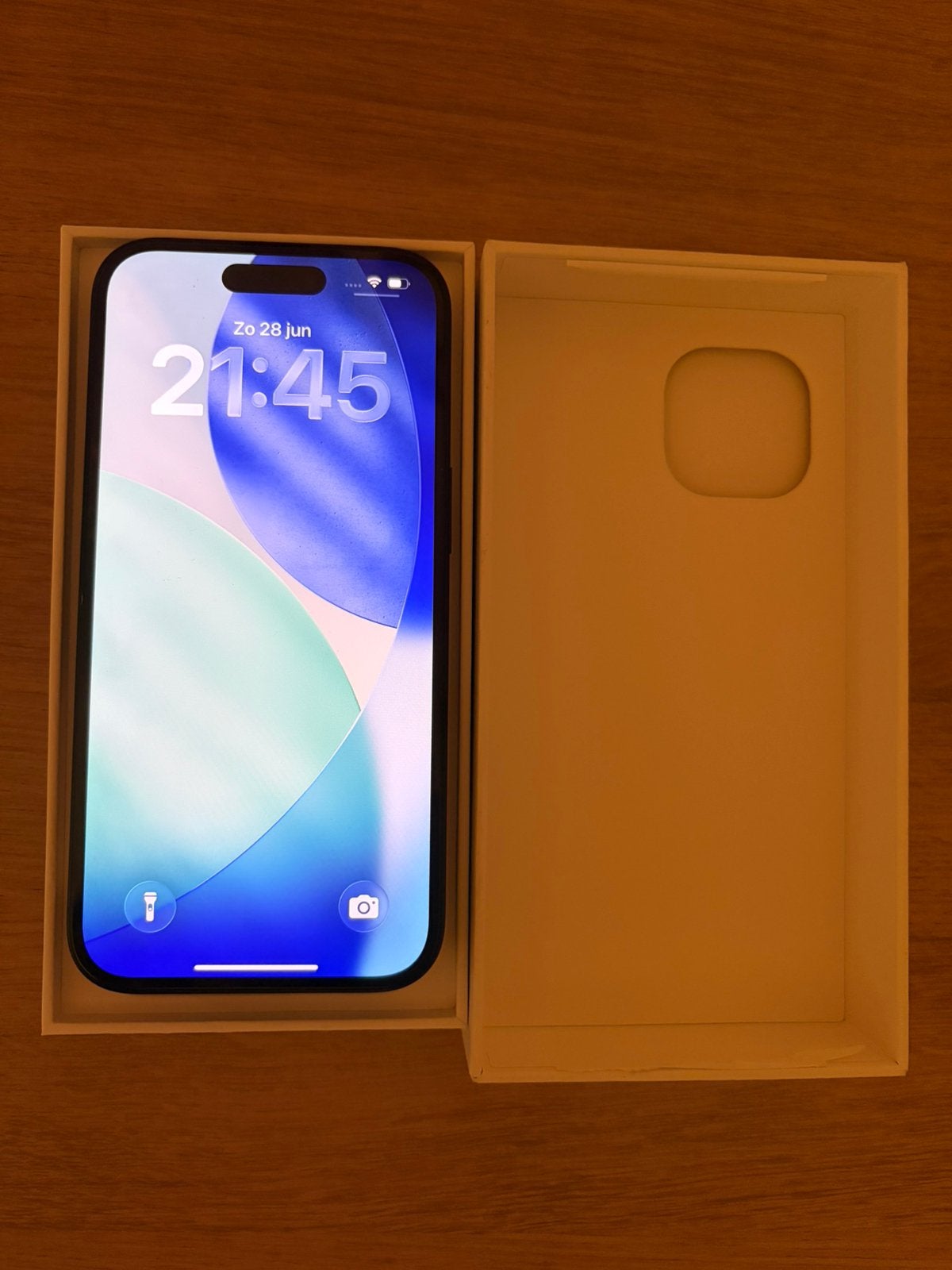 iPhone 15 zwart nieuw, Ophalen, Zo goed als nieuw, IPhone 15, Zwart