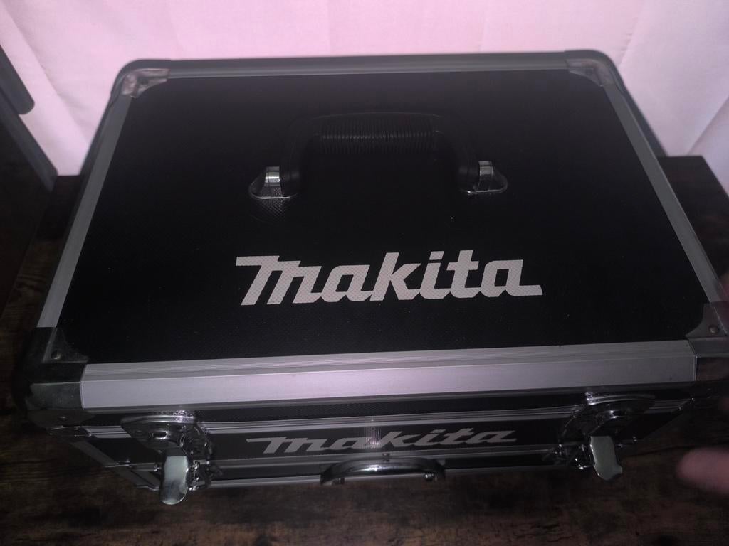 Makita boormachine + grote accessoireset in koffer, Enlèvement, Perceuse
