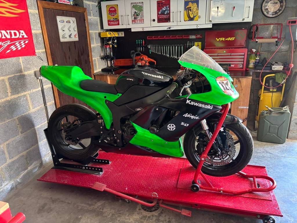 Kawasaki ZX6r 2008 trackday / piste, 4 cilinders, Motorrijbewijs A, Gebruikt, Super Sport