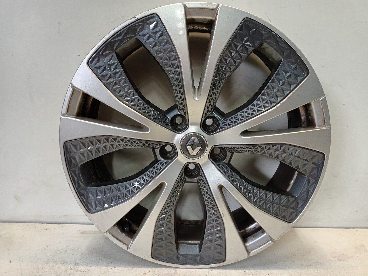 Velg Renault Scénic, Auto-onderdelen, Onderdelen@venauto.nl, Van der Ven Autorecycling B.V., Gebruikt, Ettenseweg 76, 4706 PB Roosendaal, The Netherlands