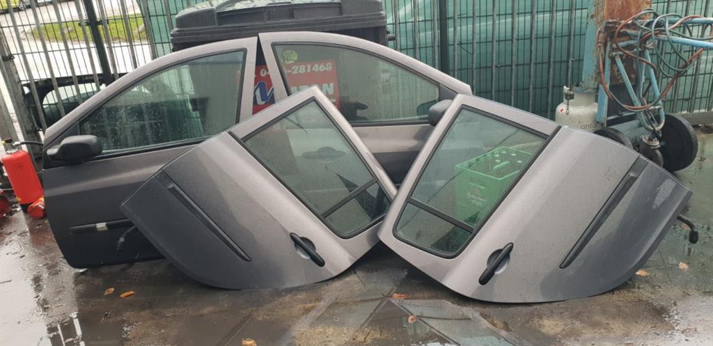 RENAULT CLIO 3 PORTIEREN BJ 2007 TOT 2013, Auto-onderdelen, Carrosserie, Deur, Gebruikt, Ophalen of Verzenden