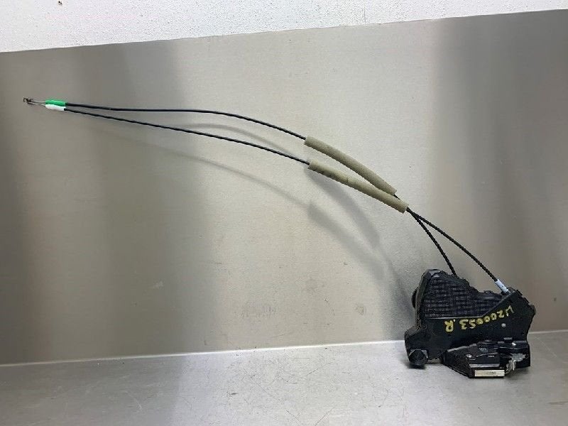 SERRURE DE PORTE RODS AVANT DROIT Toyota Corolla (E12), Utilisé, Toyota