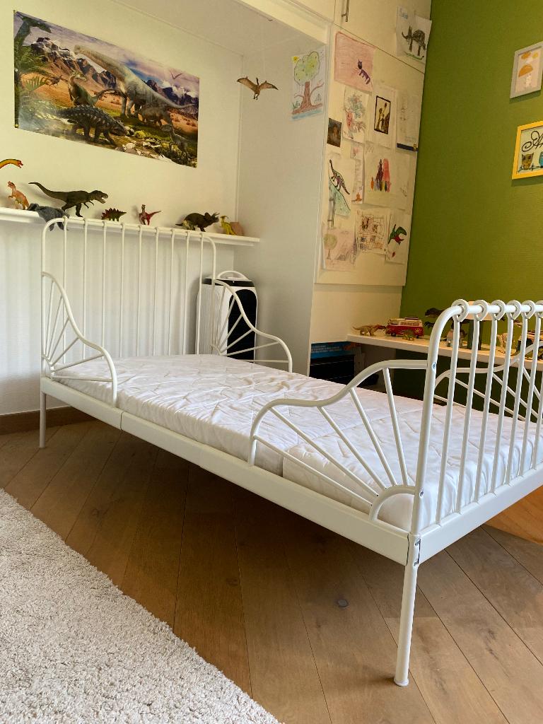 Meegroeibed Ikea en matras, Kinderen en Baby's, Ophalen, Matras