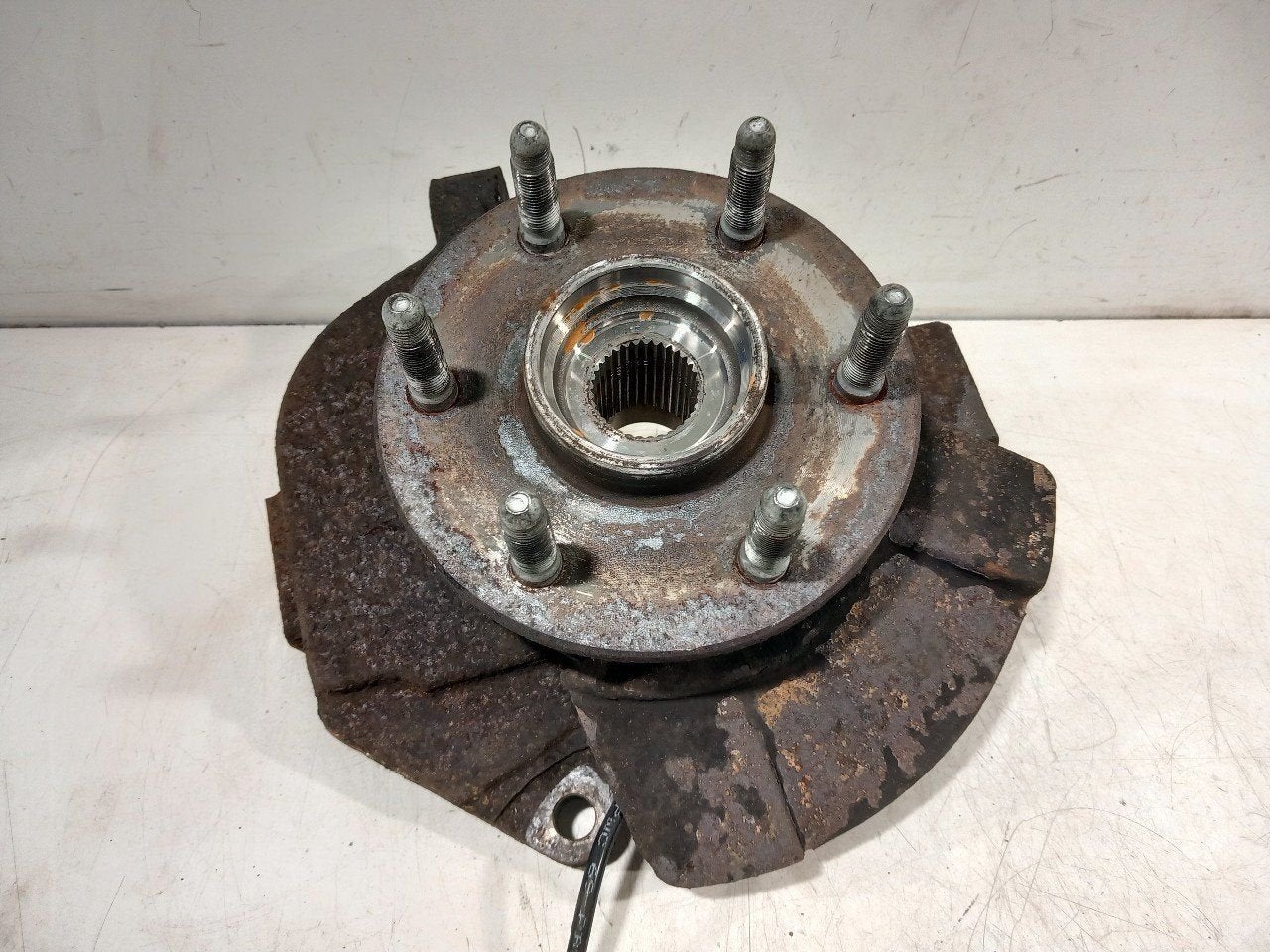 Wielnaaf links voor Chevrolet Avalanche, Auto-onderdelen, Onderdelen@venauto.nl, Van der Ven Autorecycling B.V., Gebruikt, Ettenseweg 76, 4706 PB Roosendaal, The Netherlands