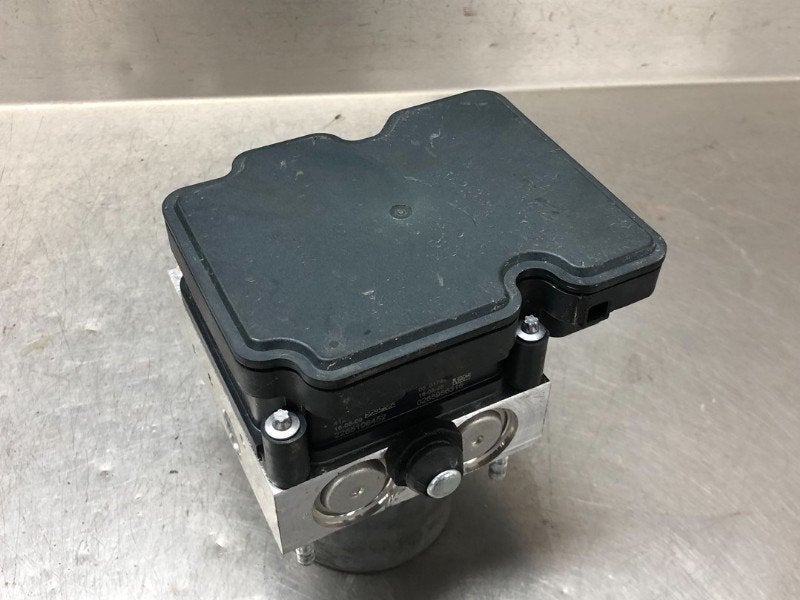 BLOC ABS (FREINS ANTI-BLOCAGE) MX-5 (ND) (|K3239|269721|), Utilisé, Mazda