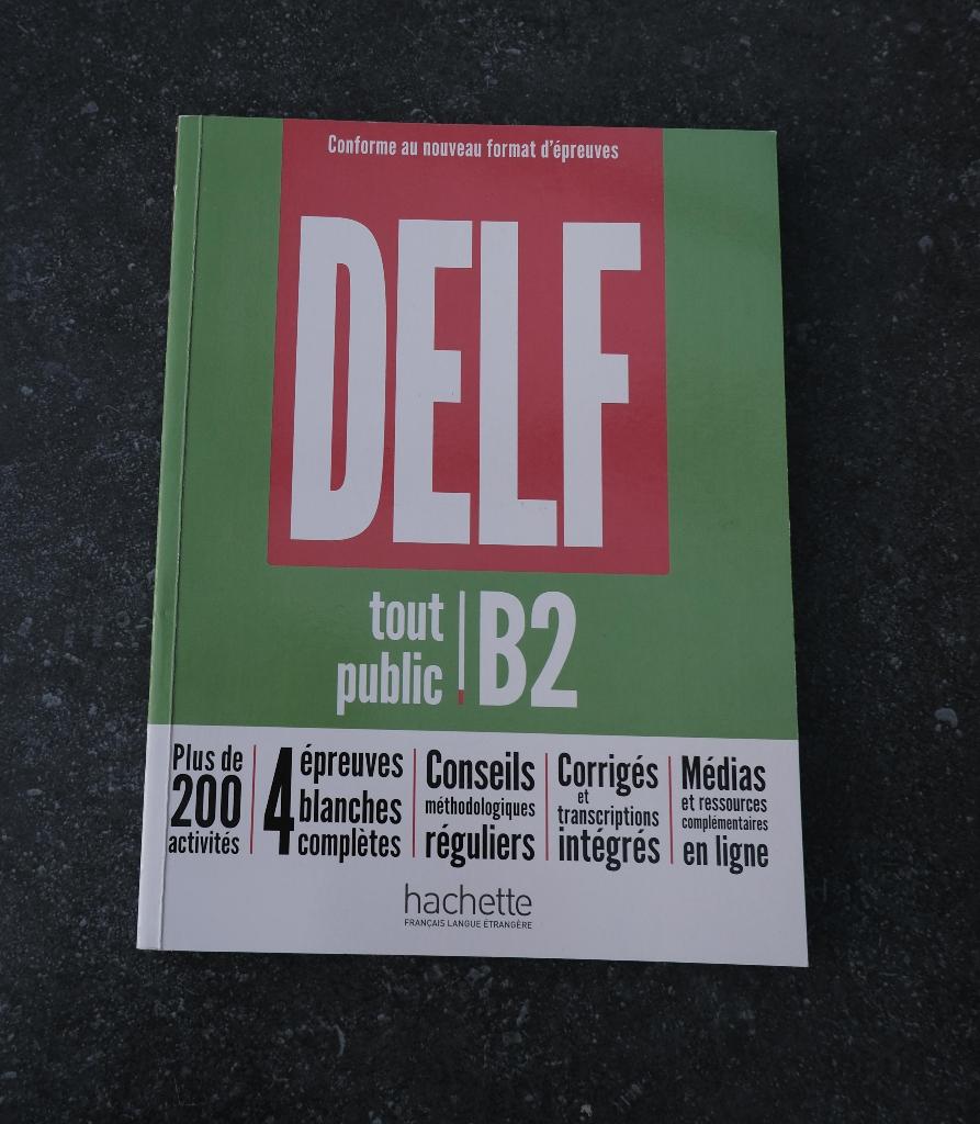 DELF tout public - nouveau format d'épreuves (B2), Hachette, Comme neuf, Enlèvement, Non-fiction