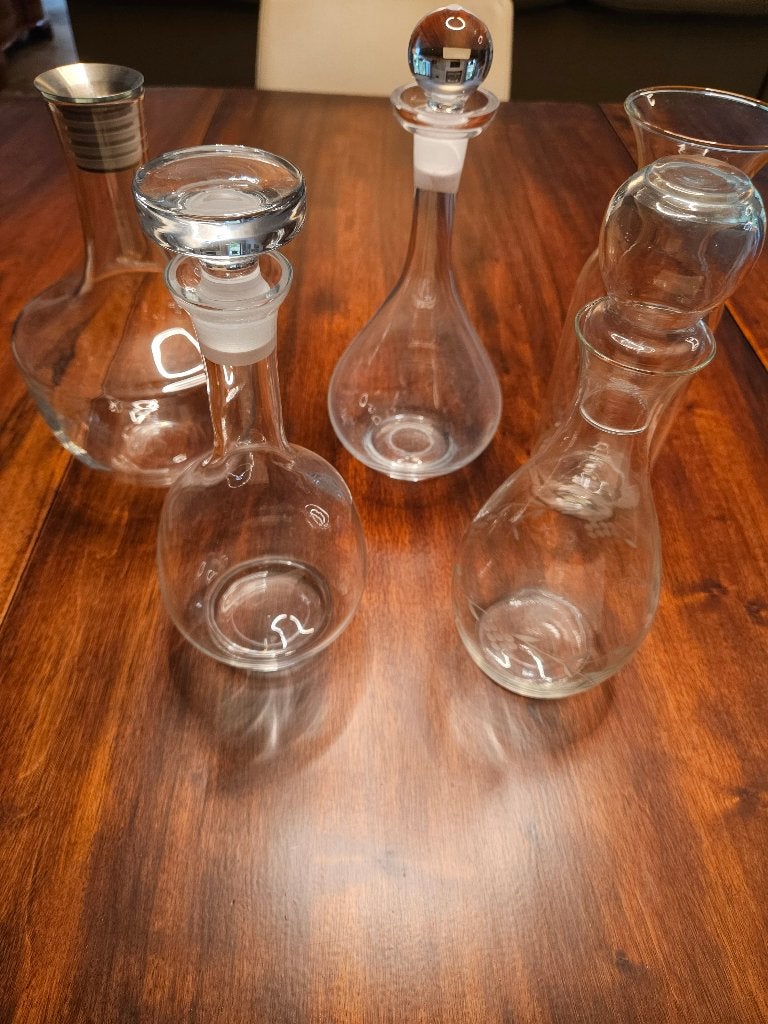 Carafe en verre, Enlèvement