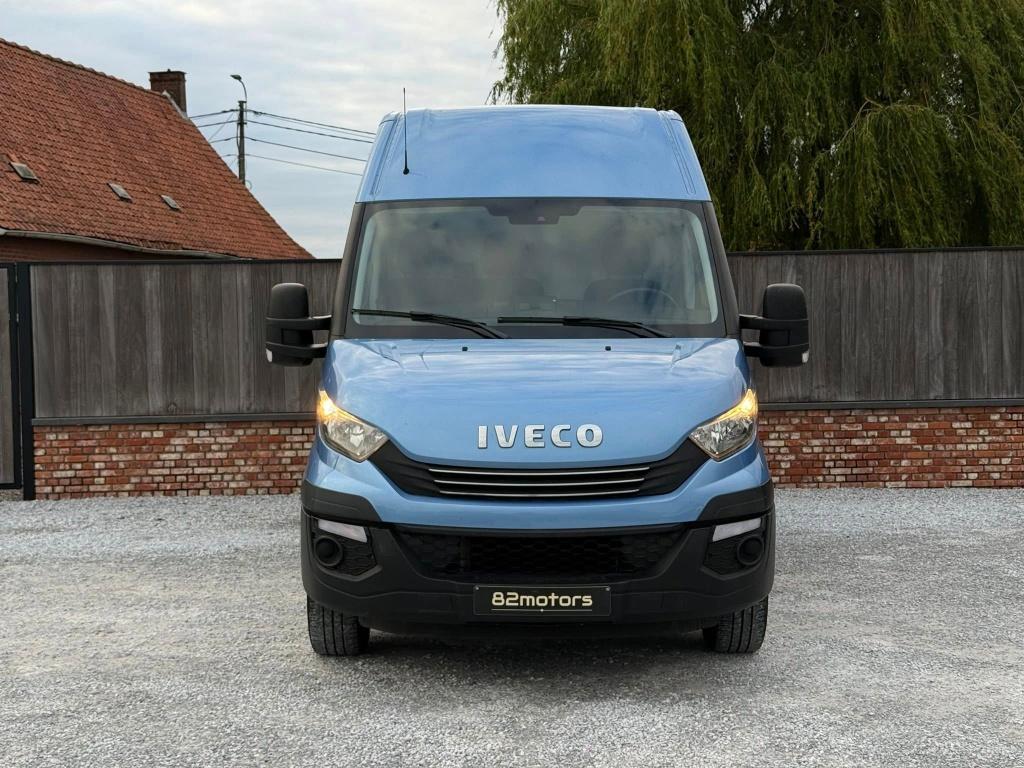 iveco daily 35-180/automaat/3.5T/bluetooth/cruise/airco, Auto's, Automaat, 4 cilinders, Iveco, Blauw