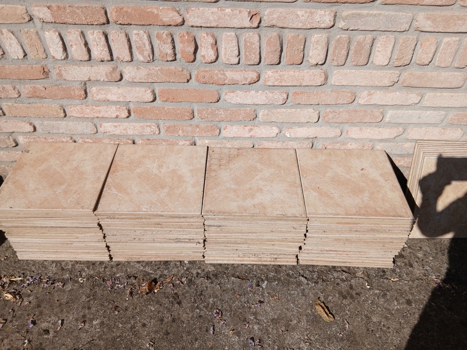 130 carrelages extérieurs, beige, anti dérapant., Enlèvement