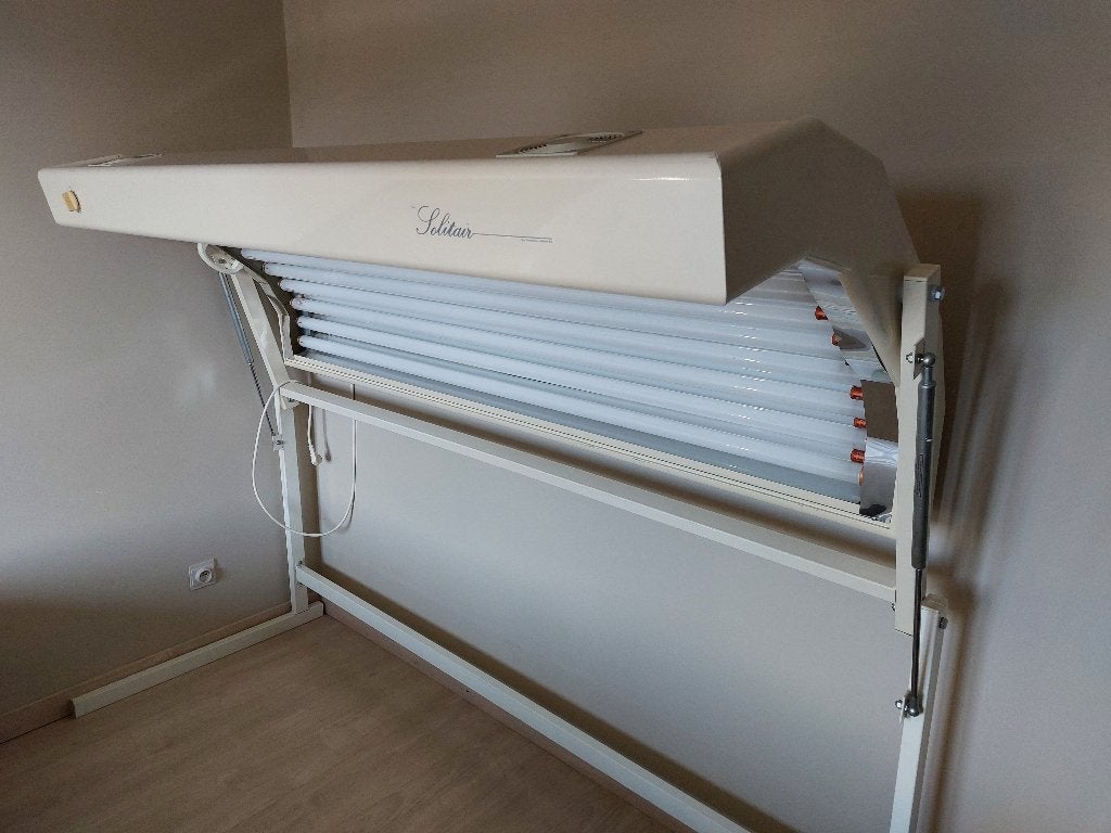 TOIT OUVRANT, Electroménager, Enlèvement, Utilisé, Banc solaire simple face, 10 à 15 lampes