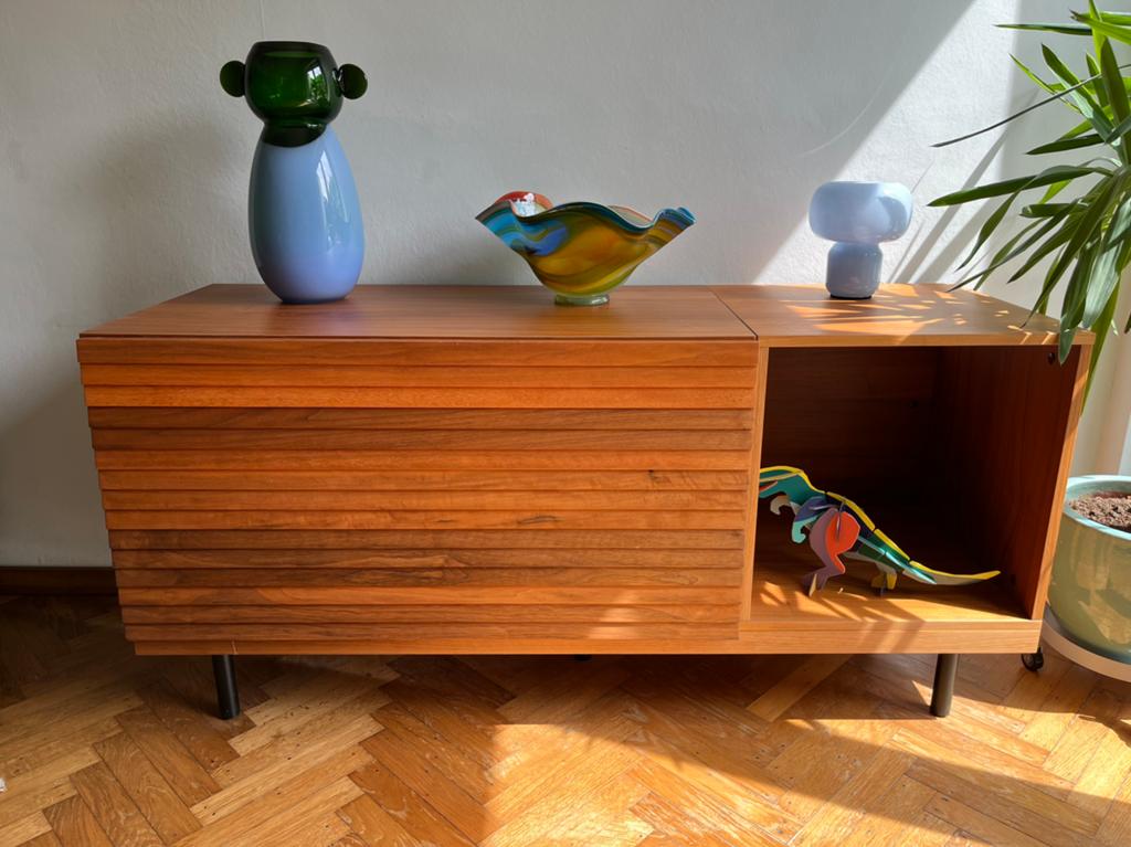 Dressoir TV meubel platenkast notenhout Habitat 65Hx135Bx47d, Huis en Inrichting, Kasten | Dressoirs, Ophalen, 100 tot 150 cm