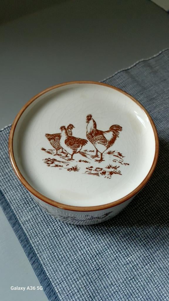 Marmite avec différents animaux. Hauteur 15 cm, longueur 20, Antiquités & Art, Enlèvement